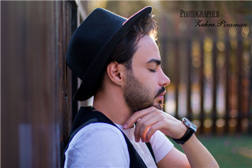 خواننده ایرانی راوش در عید سعید غدیر در خانه رادیو 